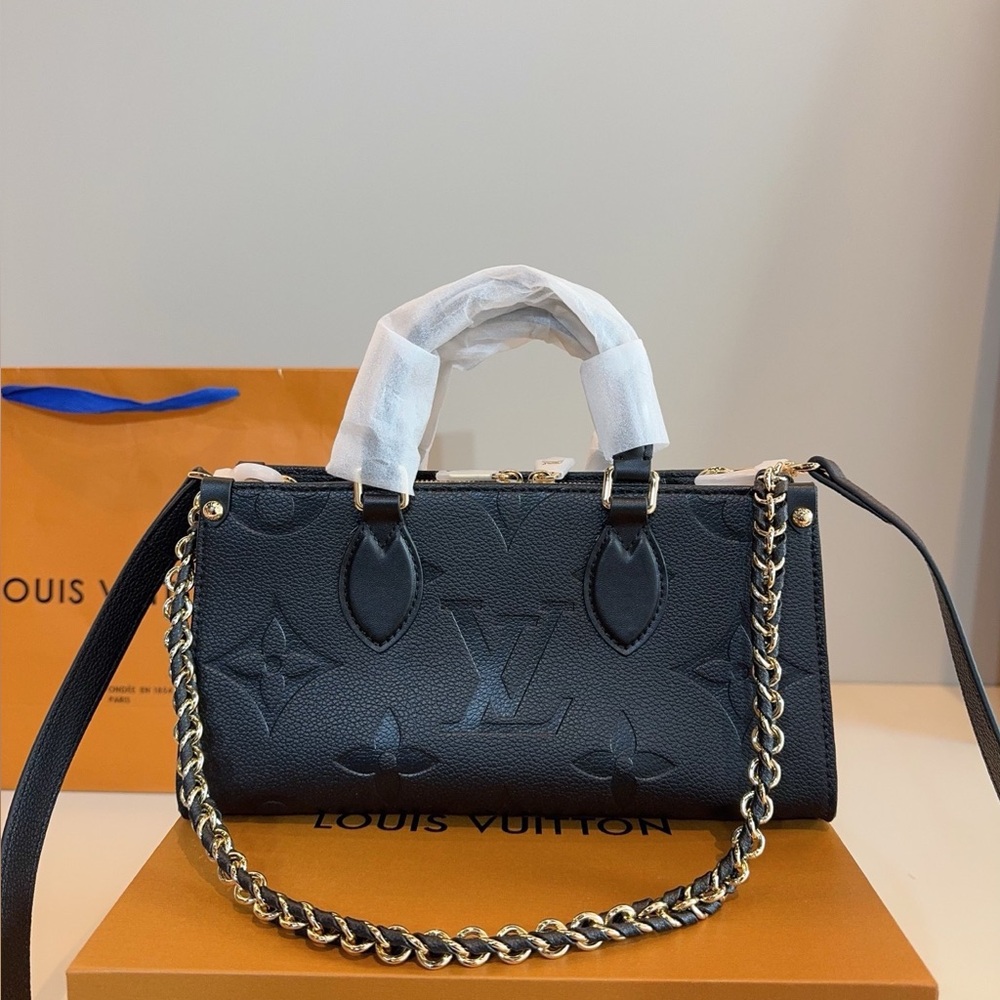 ✨ Louis Vuitton Mini Structured Shoulder Bag
